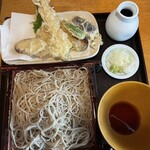 Teuchi Soba Tanabota An - 天もり1,250円