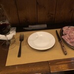 生ハムとワイン メッシタフランコ - 