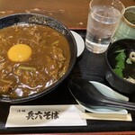 兵六そば - カレー丼　880円（2023年10月6日時点）