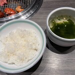 上野太昌園 - Bランチ　ごはん、わかめスープ