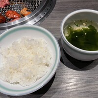 上野太昌園 上野本店 - Bランチ　ごはん、わかめスープ