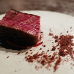 AUBE - 鹿児島のざき牛イチボ　炉釜焼き　ハイビスカス塩