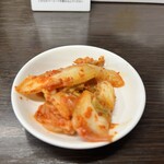 うどん秀 - 食べ放題のキムチ　辛いです