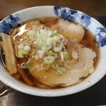 ラーメン 味の駅 - 小ラーメン　寄り