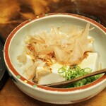 219972699 - 湯豆腐、鰹節たっぷり