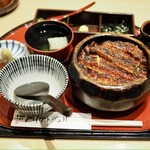 あつた蓬莱軒 - 蓋オープン