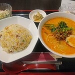 JYUKEISYUROU - 日替わり定食(950円)担々麺と五目炒飯セット