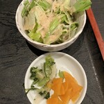 天千代 - サラダと漬物