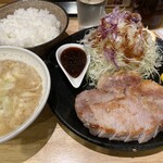 とんかつ 美濃屋 - ポークソテー定食