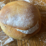 Boulangerie Altha - 二種のクリームパン