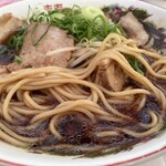 ラーメン さかもと - ストレート中細麺