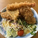 川波 - ミックスフライ定食 800円