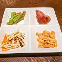 中国飯店 紫玉蘭 - 前菜盛り合わせ
