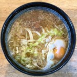 麺許皆伝 - ・肉うどん 550円/税込
・生タマゴ 50円/税込