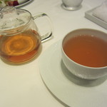 ア・ニュ ルトゥルヴェ・ヴー - お紅茶