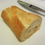 ア・ニュ ルトゥルヴェ・ヴー - バゲット