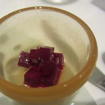 ア・ニュ ルトゥルヴェ・ヴー - 赤いビーツのサラダ