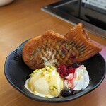 無添くら寿司 - たいやきパフェ