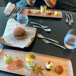 DINING & BAR TABLE 9 TOKYO - 