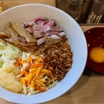 ラーメン つるや - 料理写真:まぜそば850円＋激辛ラー油60円