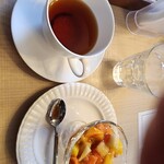 CEYLON TEA STYLE & CURRY - 