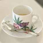 エリゼサンク - サービスでいただいたお代わりのコーヒー