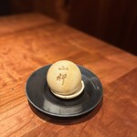 銀座 山科 - もなか 黒胡麻アイス