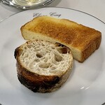 エリゼサンク - 自家製パン　ライ麦/ ミルクパン