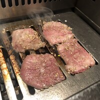 焼肉うしごろ 新宿三丁目店 - 