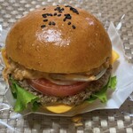 ブーランジェリー ヴィー - 料理写真:美味しいチーズバーガー！