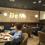 チーズと生はちみつ BeNe - 内観 (23年9月)