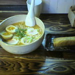 Shizuku - 鶏と魚介の雫＋肉飯のパリパリ揚げ