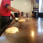 まんてん - 茹でたそば麺を円盤状に纏める技はさすが職人さんですわ・・・