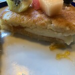 喫茶ほとり - 季節のフルーツとホットケーキ