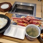 焼肉食堂まんぷく 川口道合店 - 