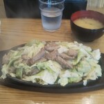 びっくり亭本家  - 焼肉1.5人前