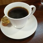 キッチン ブルー グローブ - ホットコーヒーのアップ