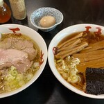 中華そば処 琴平荘 - 左中華そば塩　　中味玉　　右中華そば