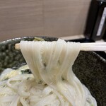 本格派博多うどん はし田たい吉 - とろろが濃くてウマウマ