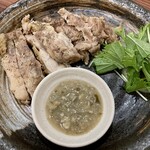郷土料理 五志喜 - 松山鶏の炙り 塩みかんソース