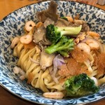 ラーメン イッケン - 厚めの平打ち麺が旨い！海老の風味と具沢山で美味しい！