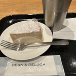 DEAN & DELUCA MARKET STORES - 