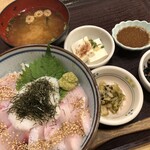 まるとく食堂 - ぶり胡麻とろろ丼1,480円