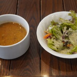 バルシュ ケバブ スタンド - ランチセットのサラダとスープ