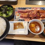 焼肉食堂まんぷく - 