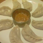 インドスパイス BAR 宇宙脳レストラン チチル&シシリ - [2013.10]モモ。早くも人気メニューなんだとか。写真はベジモモ。