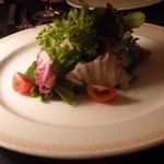 ポンテ・ベッキオ - ヒラメと苦味野菜のサラダ仕立て