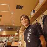 Kushikatsu Shirotaya - 写真掲載許可済、店主ジャイアント白田さん。