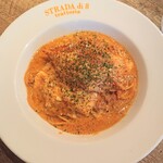 STRADA di 8 - 《渡り蟹ととろけるチーズのトマトクリーム》