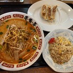 ラーメン屋 壱番亭 - 辛ネギ赤味噌ラーメン満腹餃子セット　中辛